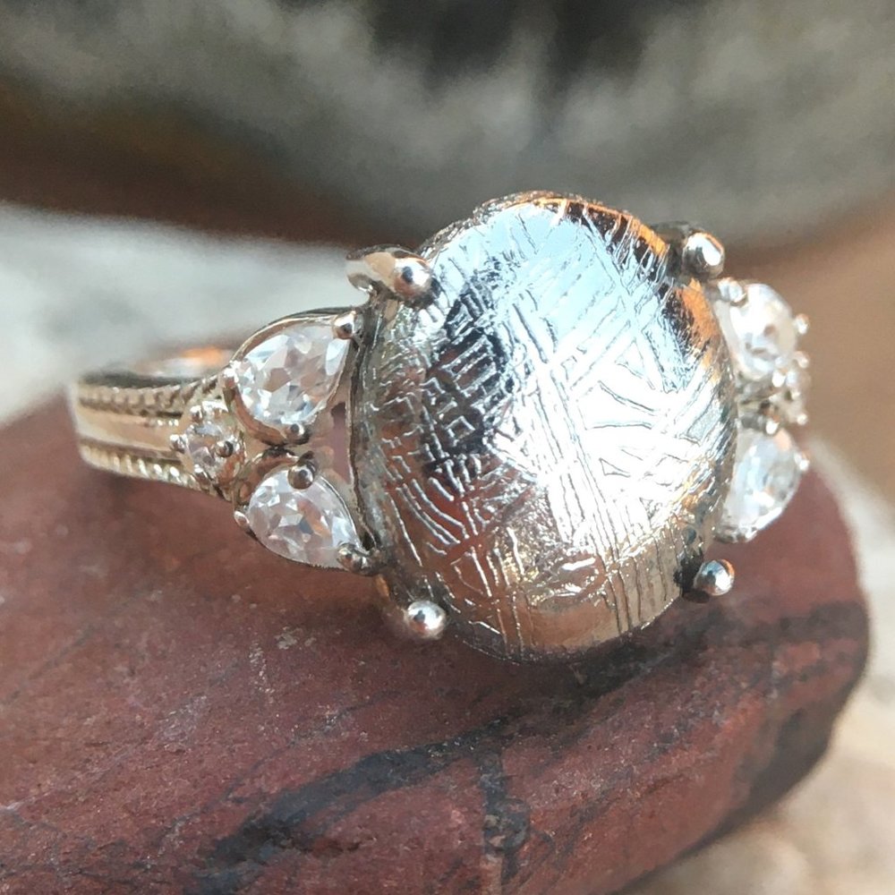 RARE Meteorite Cabochon Ring .925 Silver, Size 6, Genuine Muonionalusta